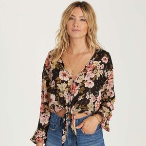 BNWT Billabong Girl Crush floral top